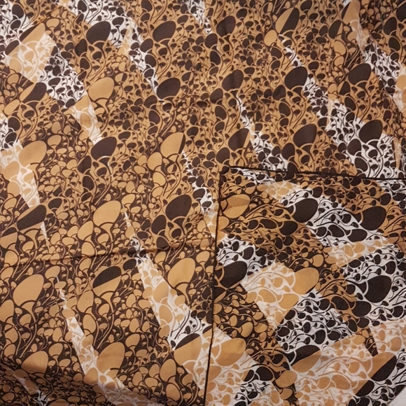 Retro styled scarf - Picture 2 of 4